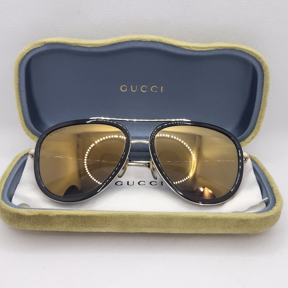 Gucci Men's Sunglasses - Black and Gold